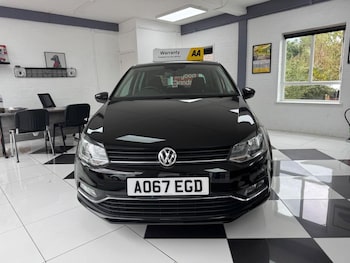Used Volkswagen Polo 2017 for sale - 79575400: Photo