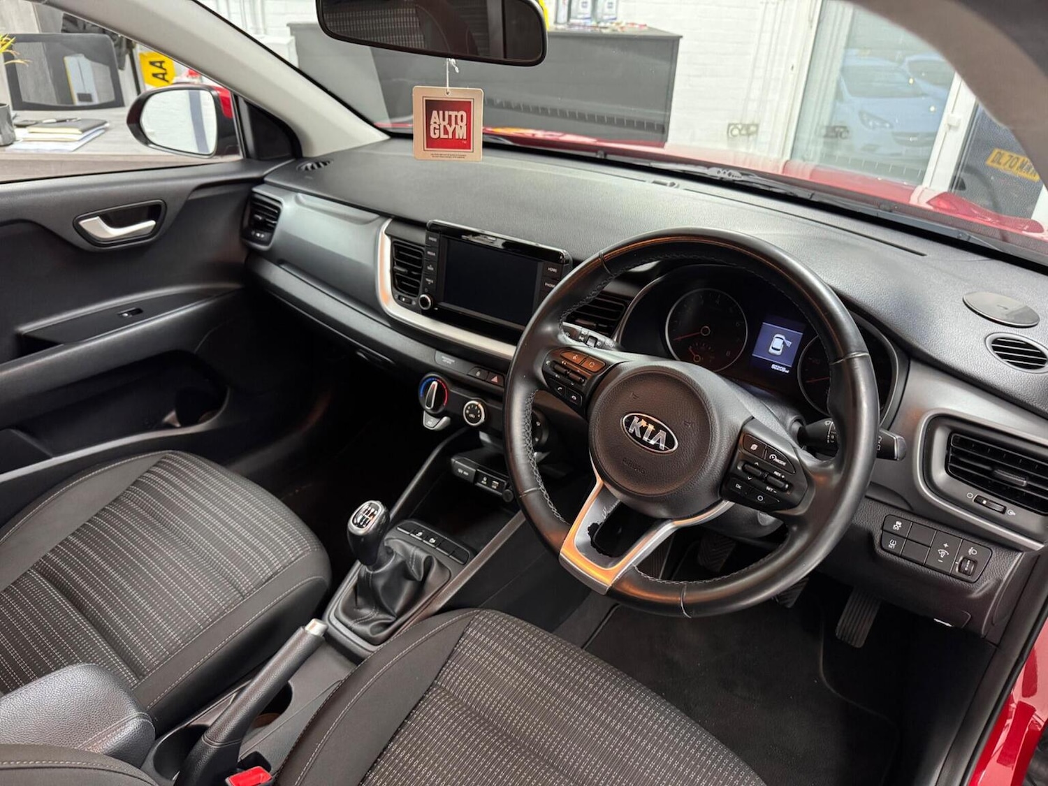 Used Kia Stonic 2020 for sale - 77622492: Photo 11