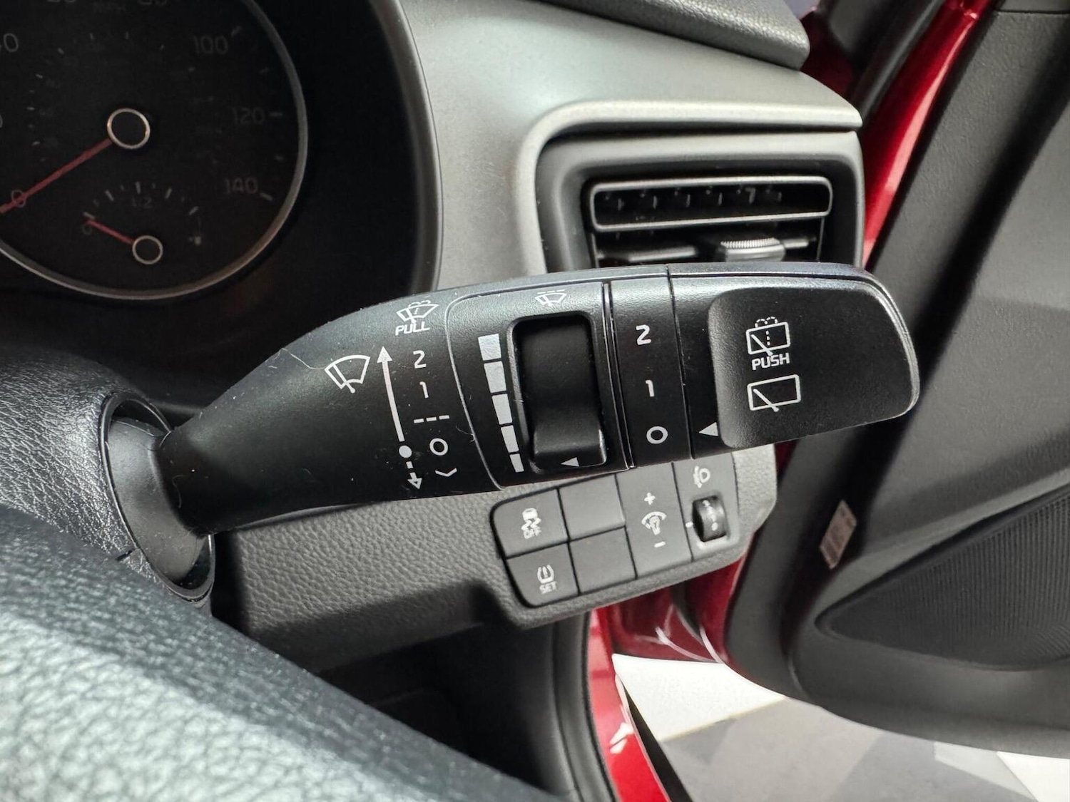 Used Kia Stonic 2020 for sale - 77622492: Photo 20