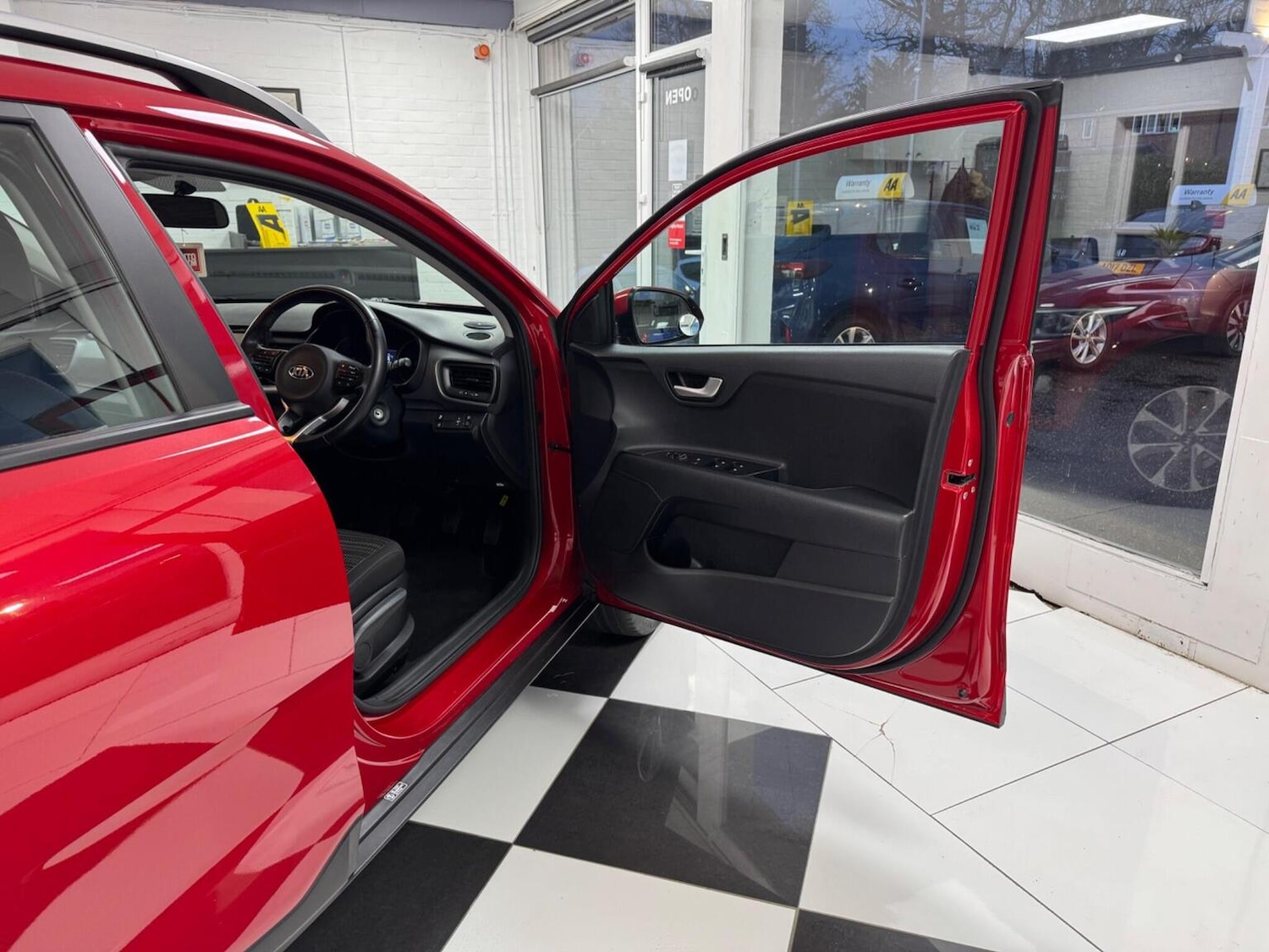 Used Kia Stonic 2020 for sale - 77622492: Photo 22