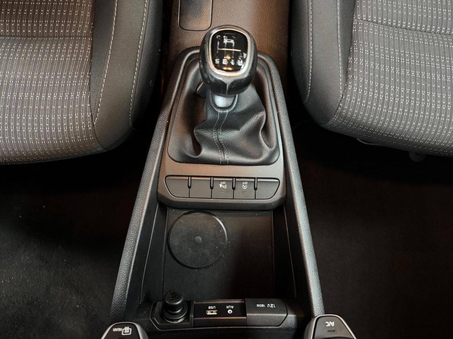 Used Kia Stonic 2020 for sale - 77622492: Photo 40