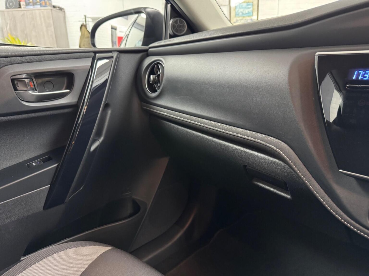 Used Toyota Auris 2016 for sale - 77118626: Photo 42