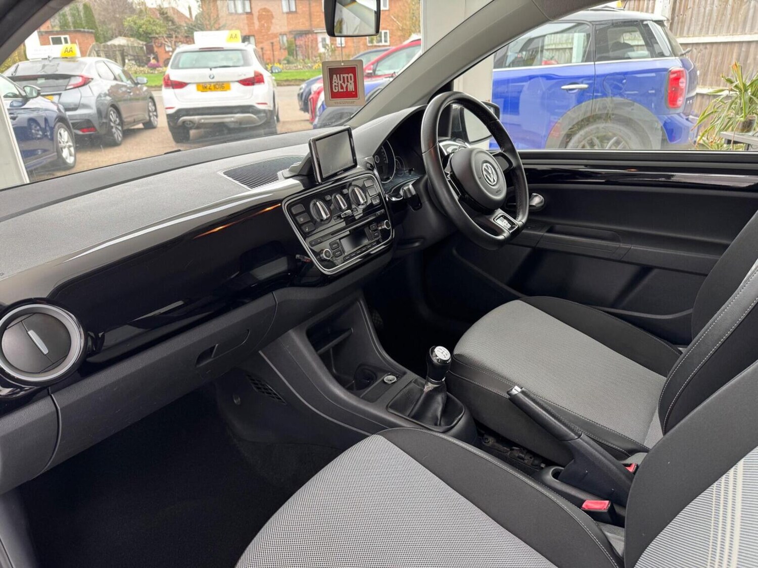 Used Volkswagen up! 2012 for sale - 77681734: Photo 11