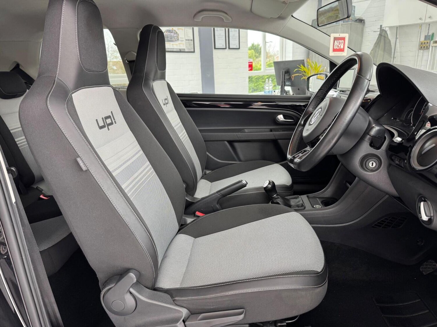 Used Volkswagen up! 2012 for sale - 77681734: Photo 12