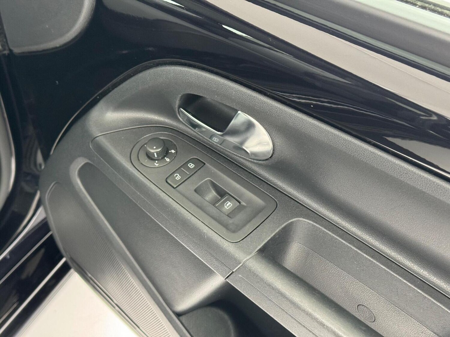 Used Volkswagen up! 2012 for sale - 77681734: Photo 17