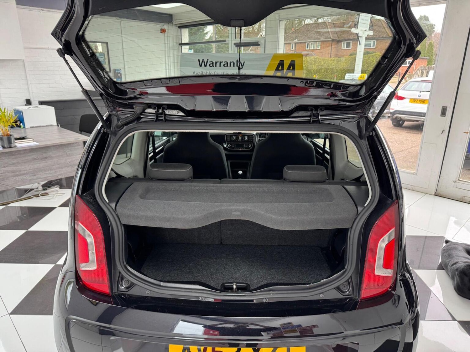 Used Volkswagen up! 2012 for sale - 77681734: Photo 22