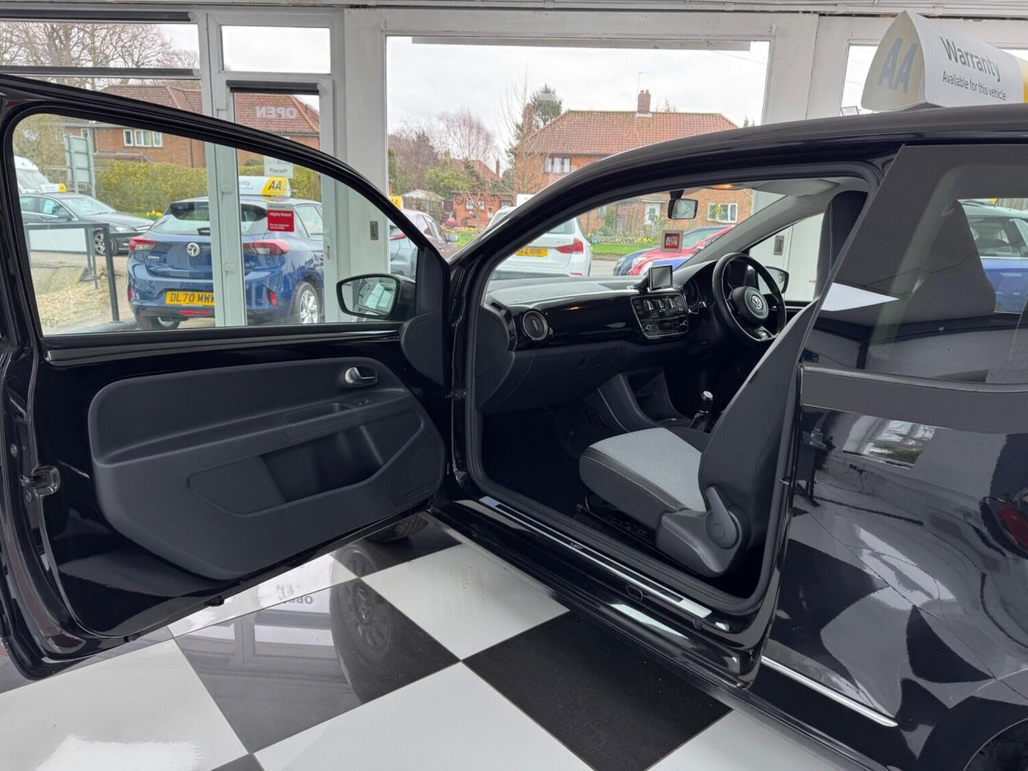 Used Volkswagen up! 2012 for sale - 77681734: Photo 33