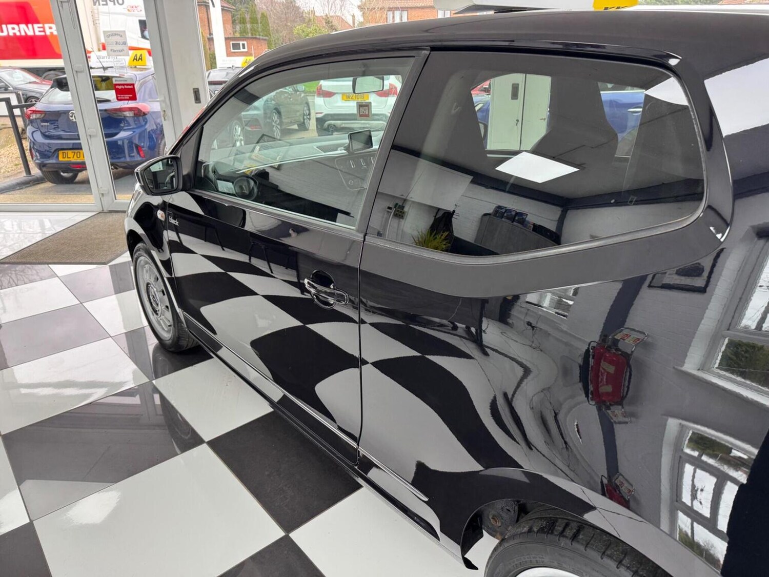 Used Volkswagen up! 2012 for sale - 77681734: Photo 35