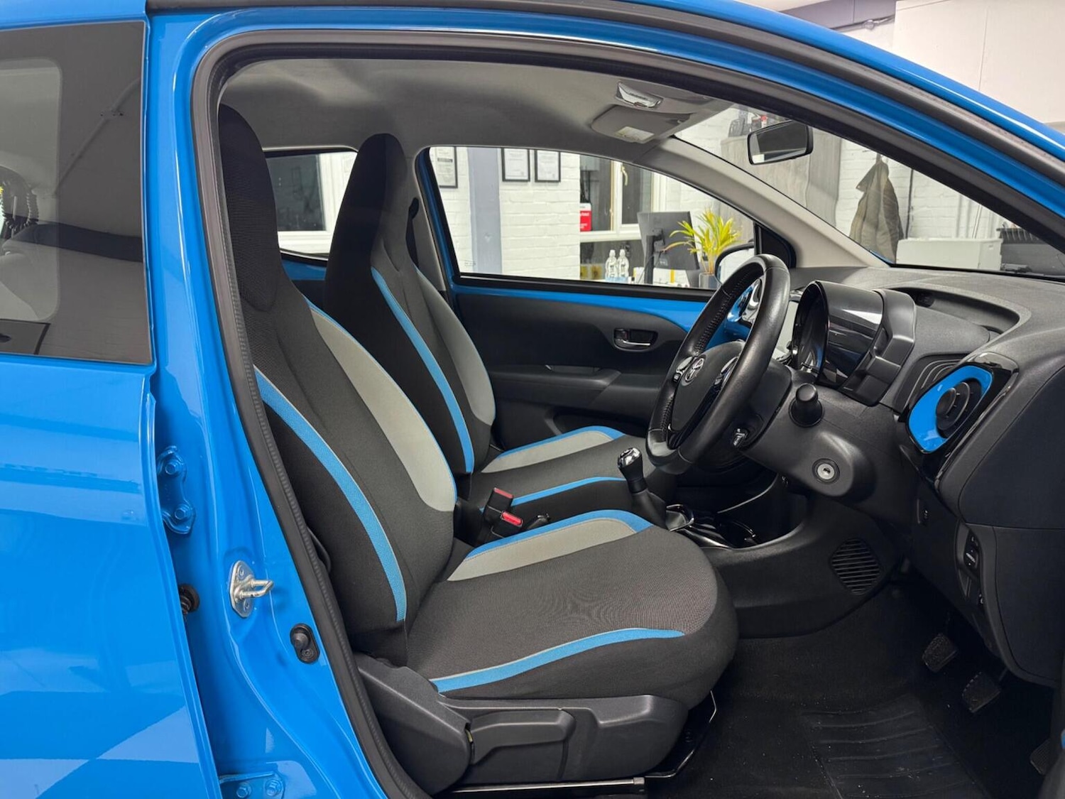 Used Toyota AYGO 2016 for sale - 77357274: Photo 11