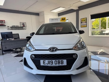 Used Hyundai i10 2019 for sale - 78427699: Photo