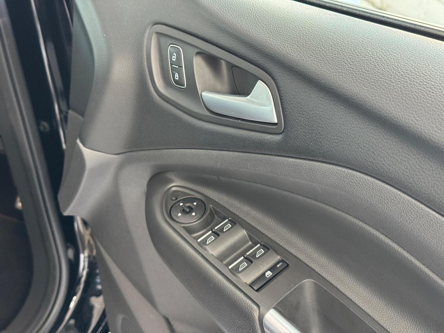 Used Ford Kuga 2019 for sale - 76571252: Photo 28