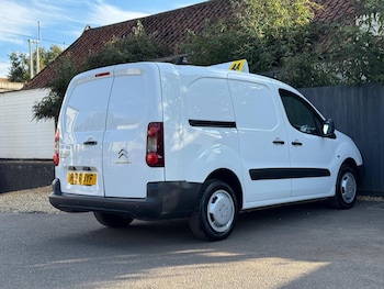 Used Citroen Berlingo 2016 for sale - 76093695: Photo