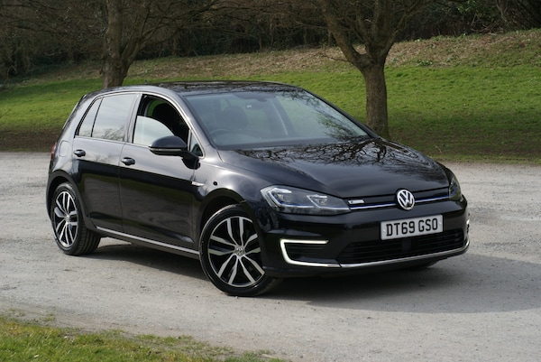 Used Volkswagen Golf 2020 for sale - 74435447: Photo 2