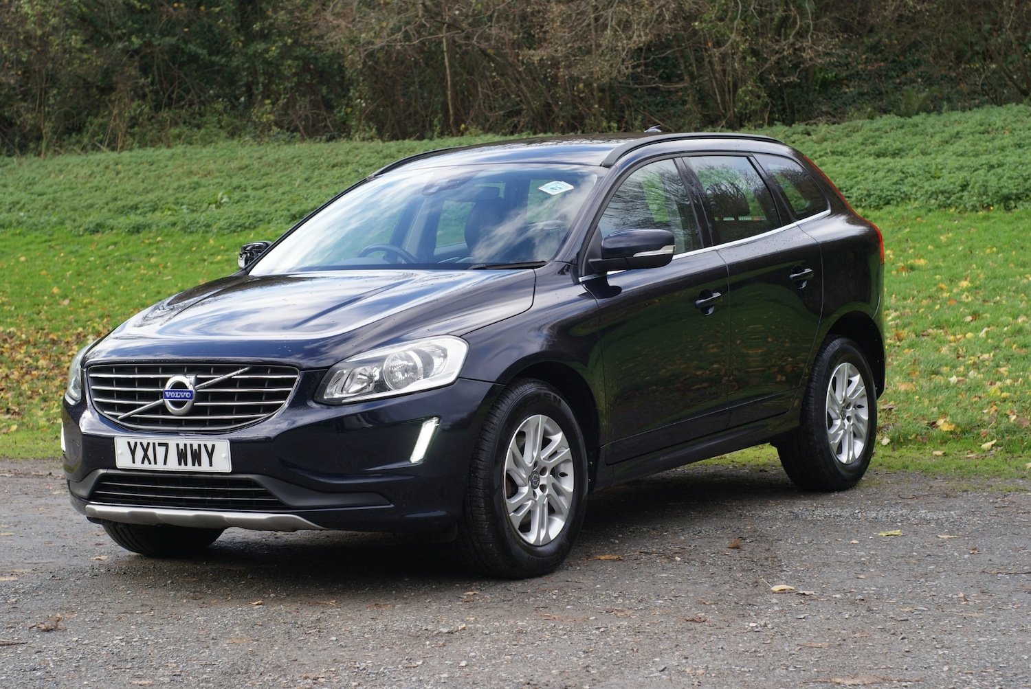 Used Volvo XC60 2017 for sale - 77350399: Photo 2