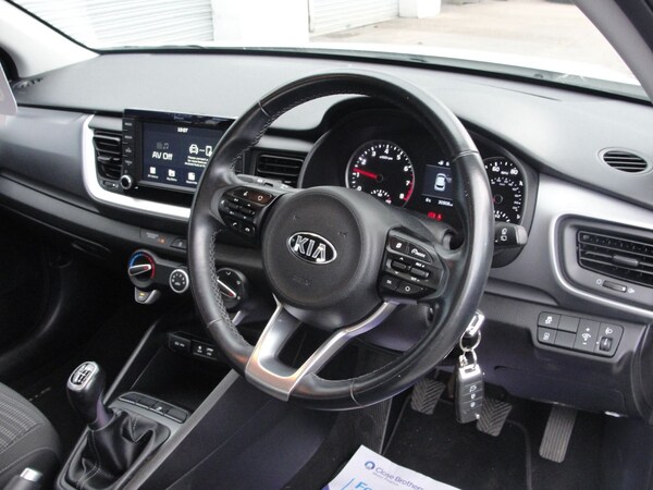 Used Kia Stonic 2018 for sale - 61524492: Photo 10