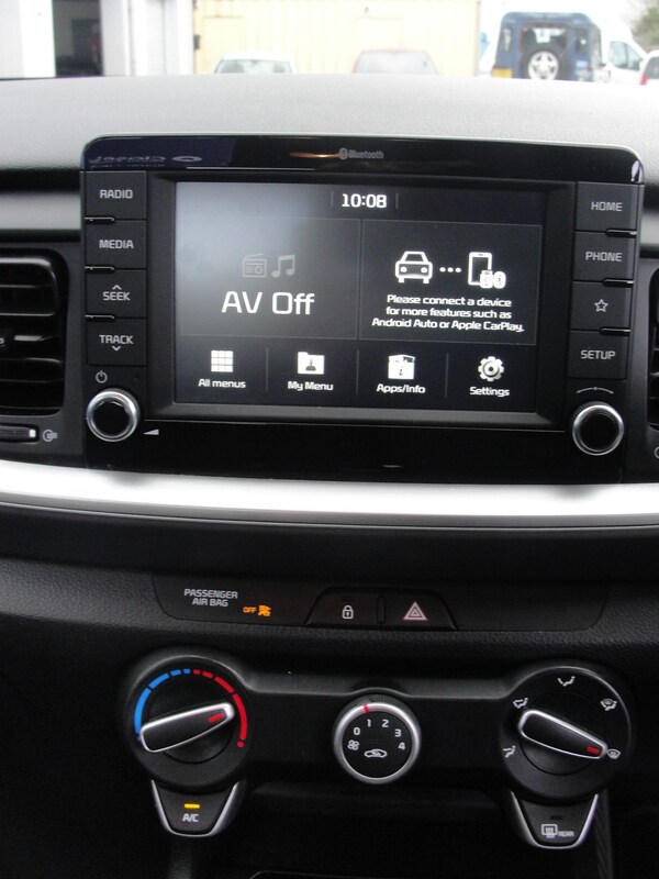 Used Kia Stonic 2018 for sale - 61524492: Photo 12