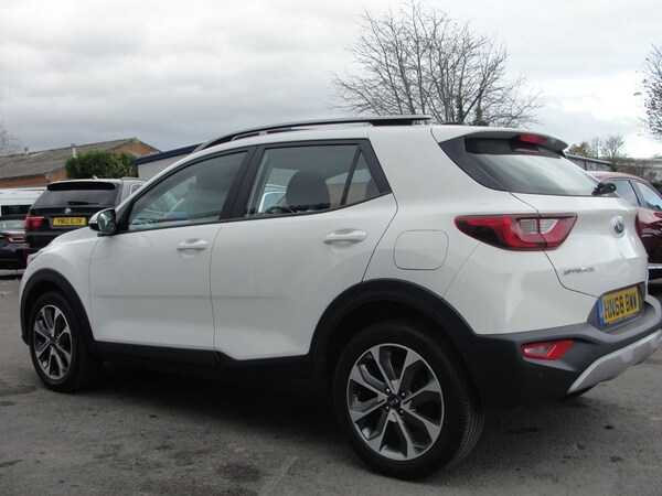 Used Kia Stonic 2018 for sale - 61524492: Photo 3