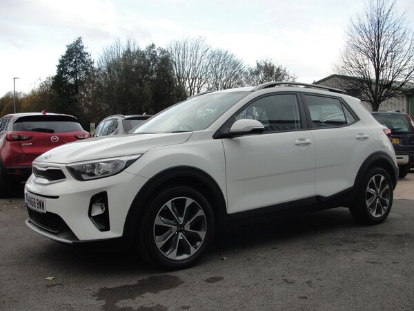 Used Kia Stonic 2018 for sale - 61524492: Photo 4