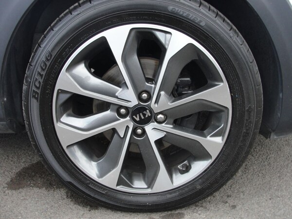 Used Kia Stonic 2018 for sale - 61524492: Photo 7