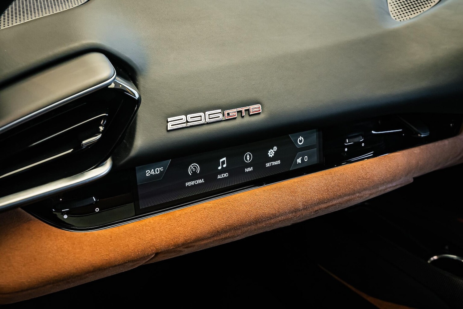 Used Ferrari 296 GTB 2022 for sale - 78202142: Photo 24