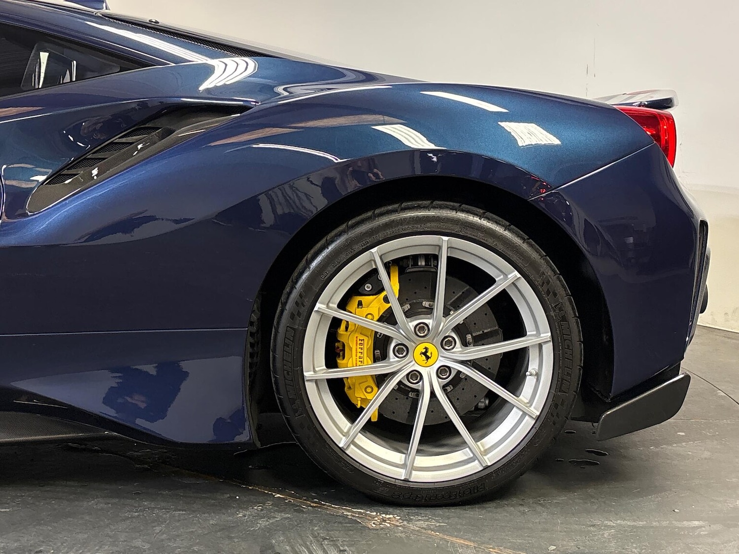 Used Ferrari 488 2020 for sale - 76382639: Photo 31