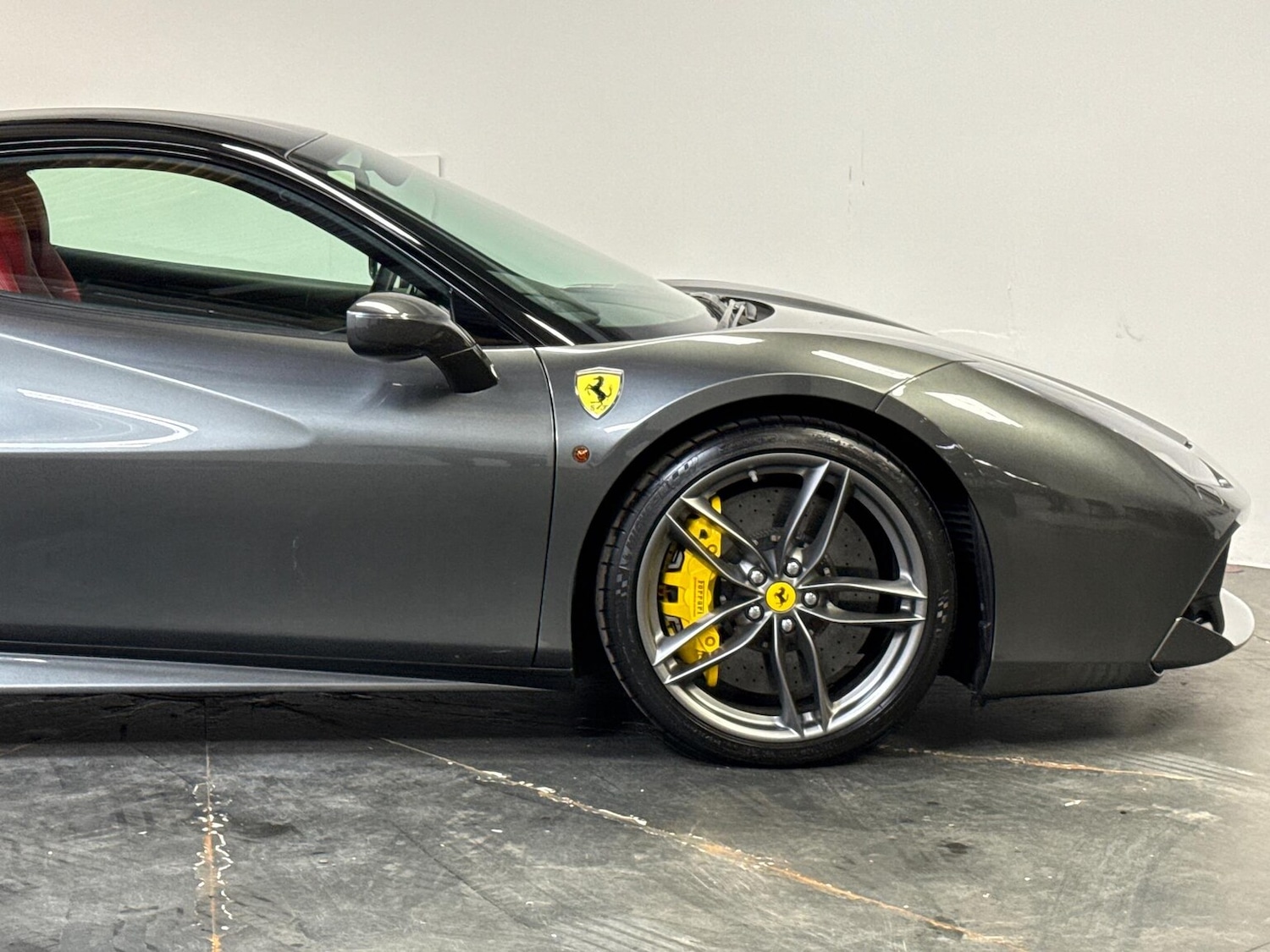 Used Ferrari 488 2016 for sale - 76330004: Photo 23