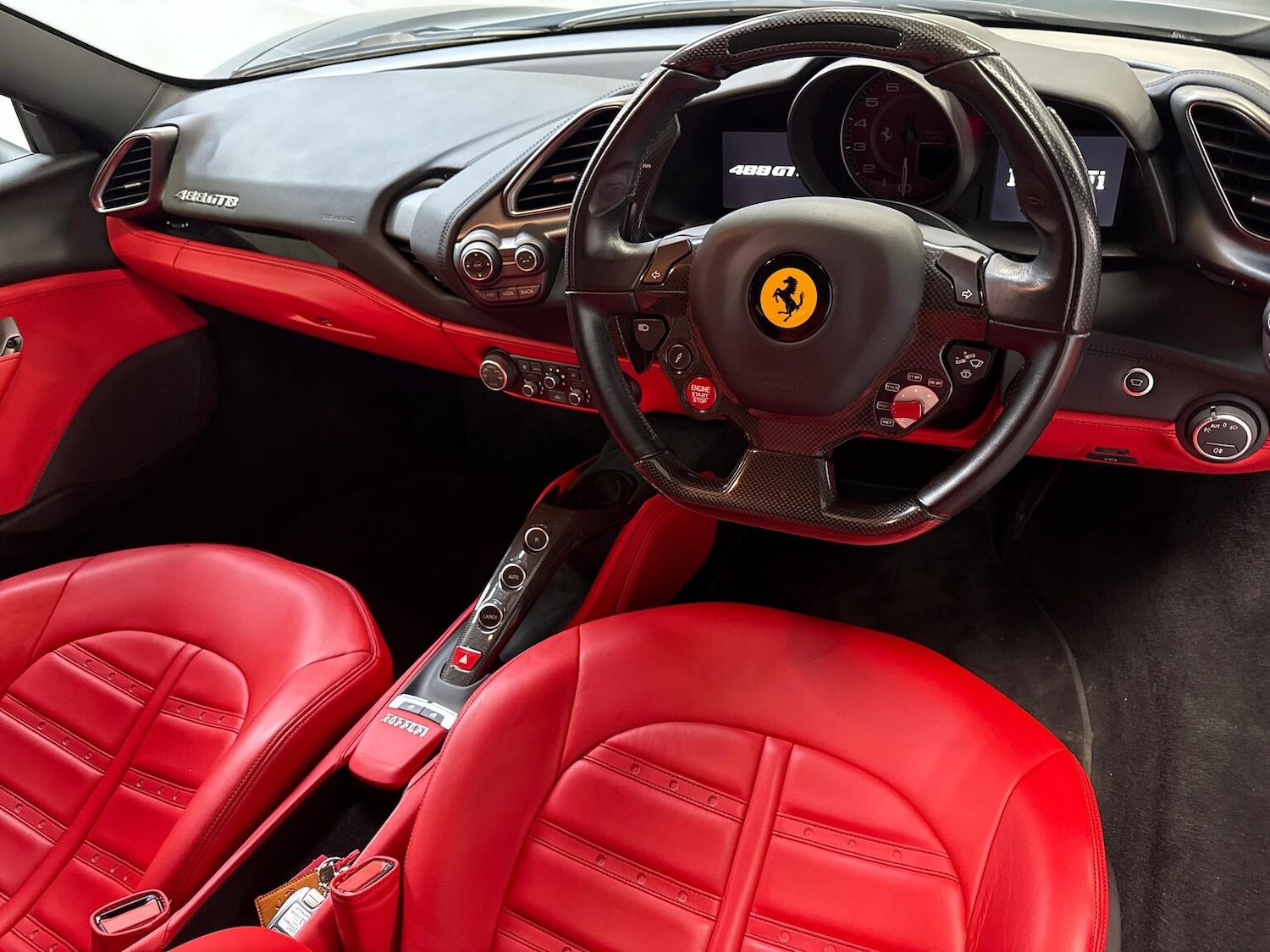 Used Ferrari 488 2016 for sale - 76330004: Photo 35