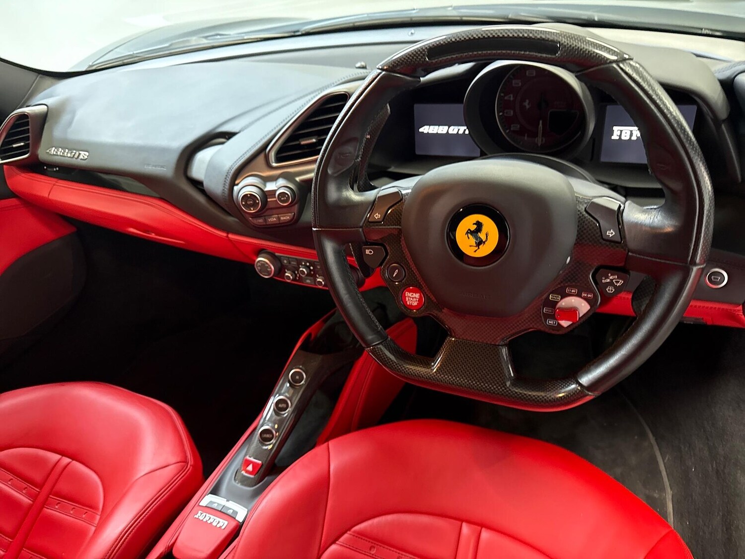 Used Ferrari 488 2016 for sale - 76330004: Photo 36
