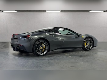 Used Ferrari 488 2016 for sale - 76330004: Photo