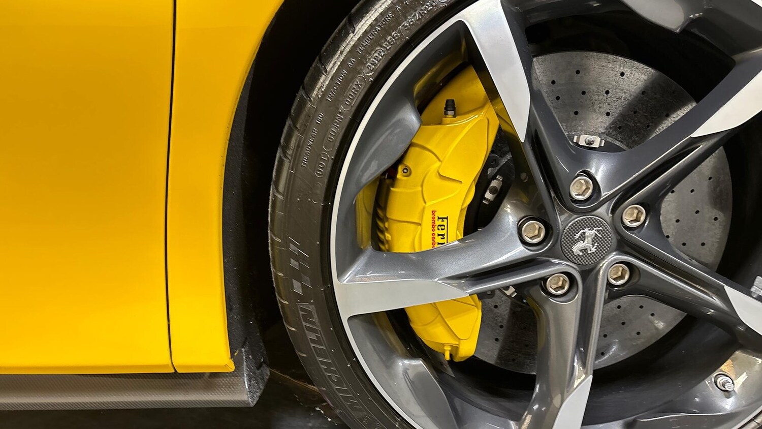 Used Ferrari SF90 Spider 2023 for sale - 76076410: Photo 12