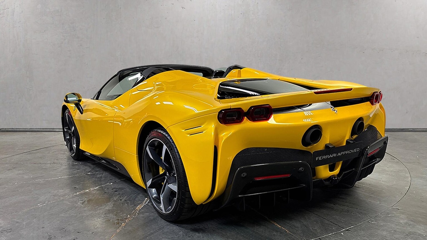 Used Ferrari SF90 Spider 2023 for sale - 76076410: Photo 15