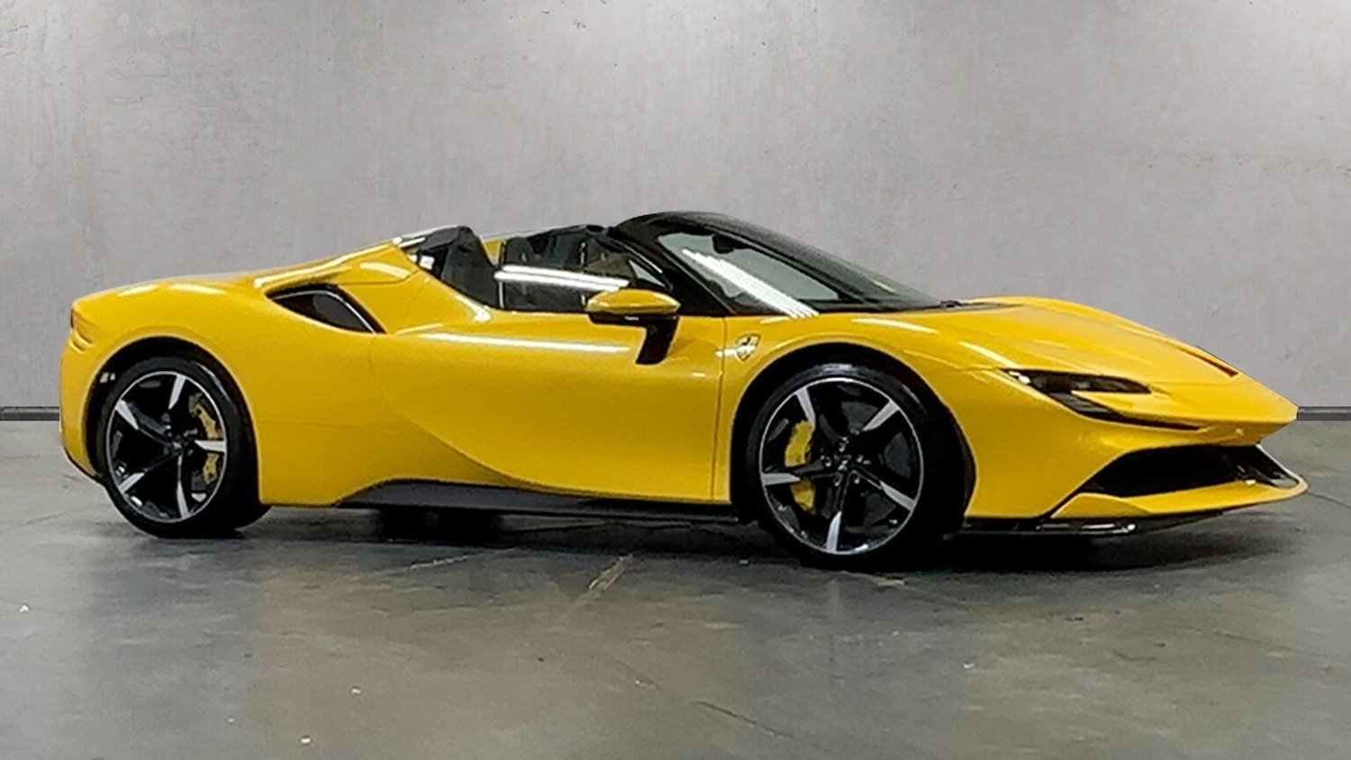 Used Ferrari SF90 Spider 2023 for sale - 76076410: Photo 2