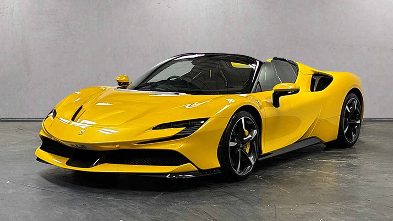 Used Ferrari SF90 Spider 2023 for sale - 76076410: Photo 24