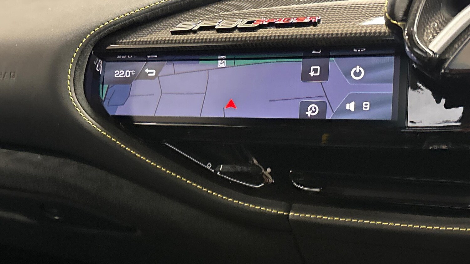 Used Ferrari SF90 Spider 2023 for sale - 76076410: Photo 32