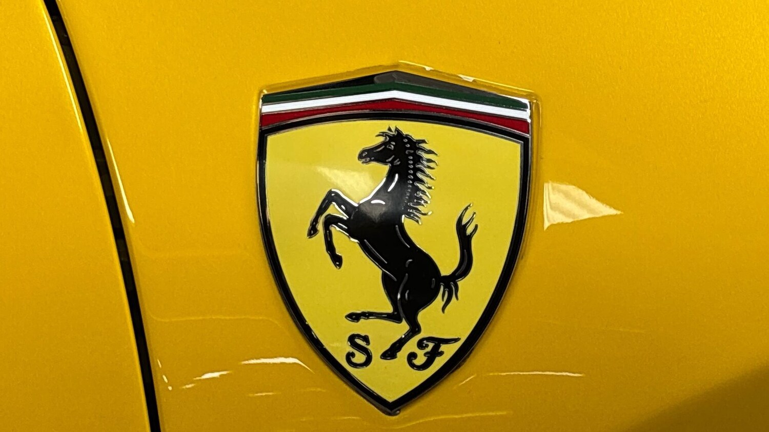 Used Ferrari SF90 Spider 2023 for sale - 76076410: Photo 35