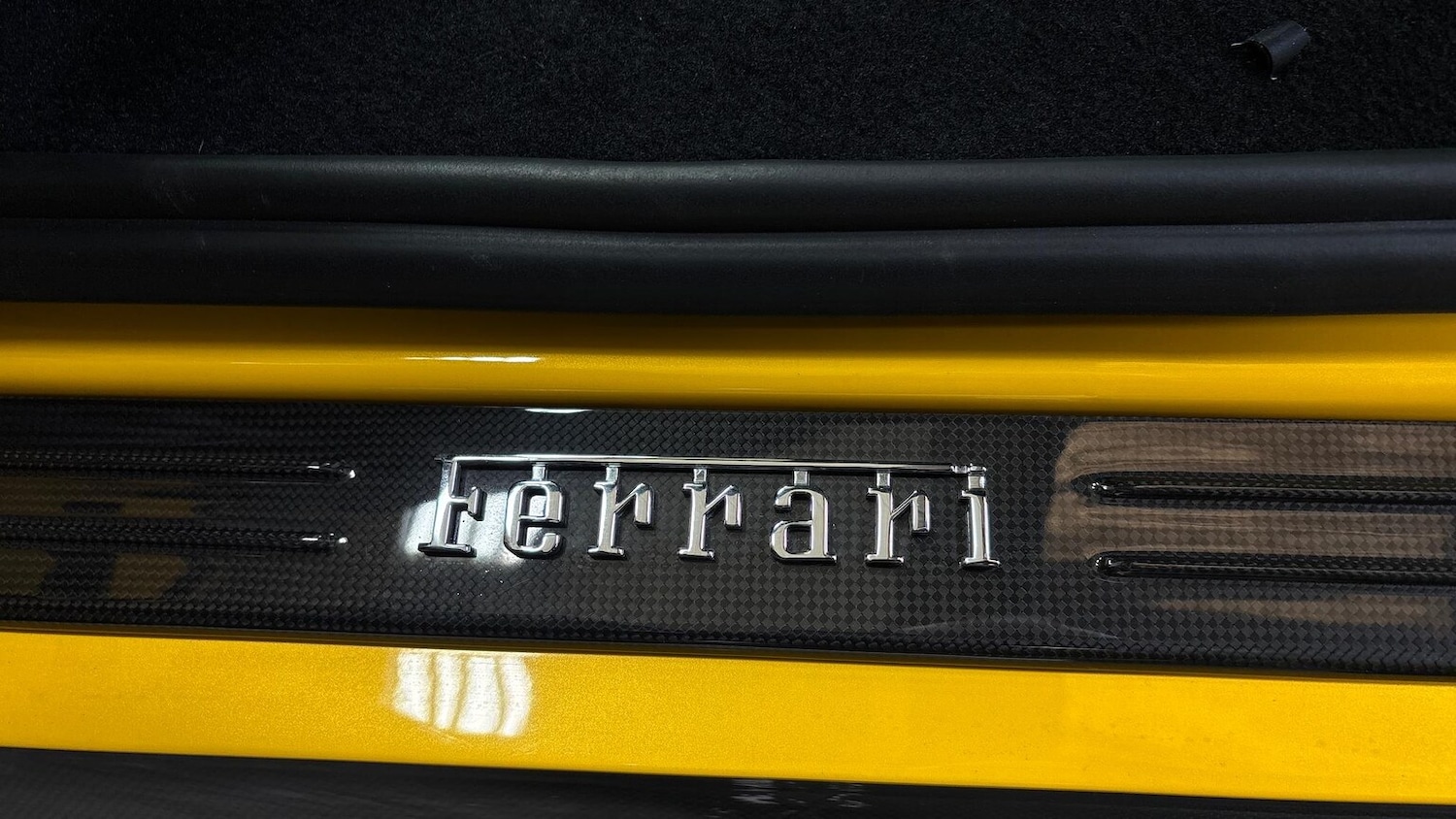 Used Ferrari SF90 Spider 2023 for sale - 76076410: Photo 37