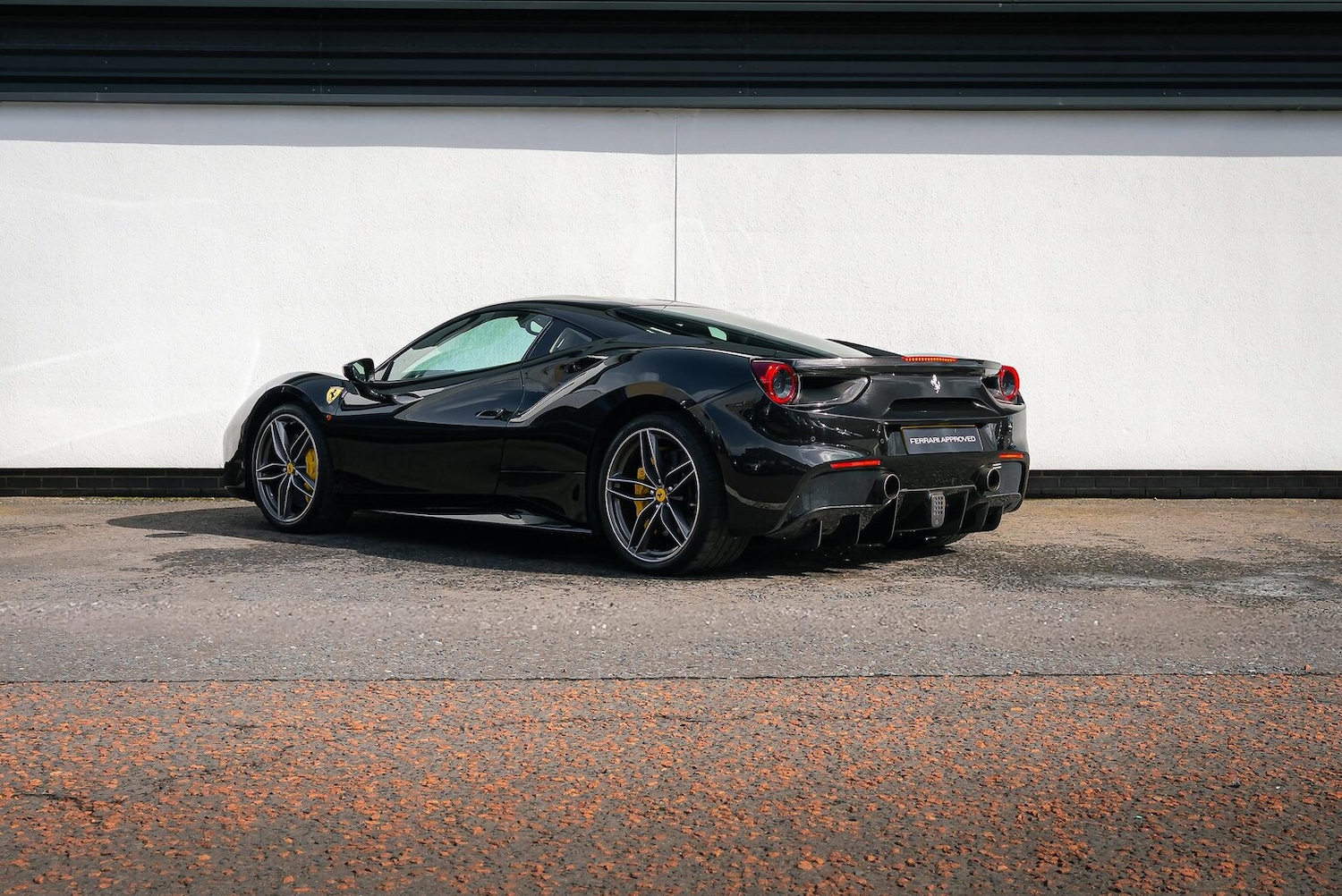 Used Ferrari 488 2016 for sale - 78198138: Photo 5