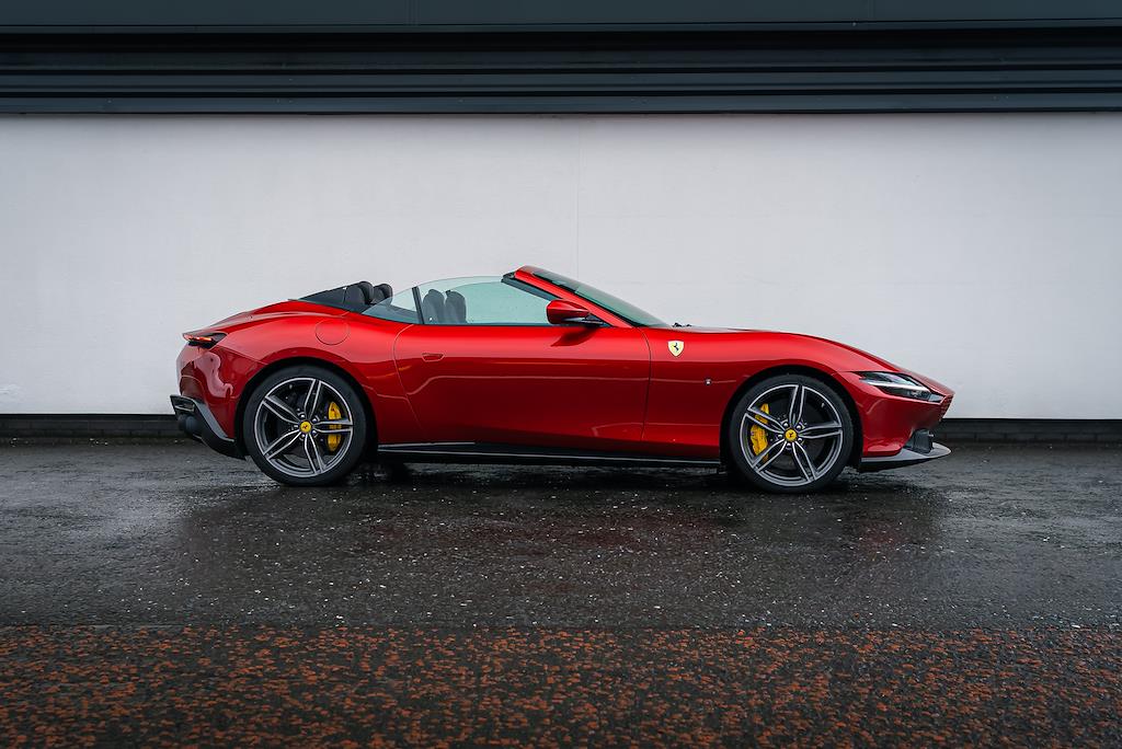 Used Ferrari Roma 2025 for sale - 77931689: Photo 2