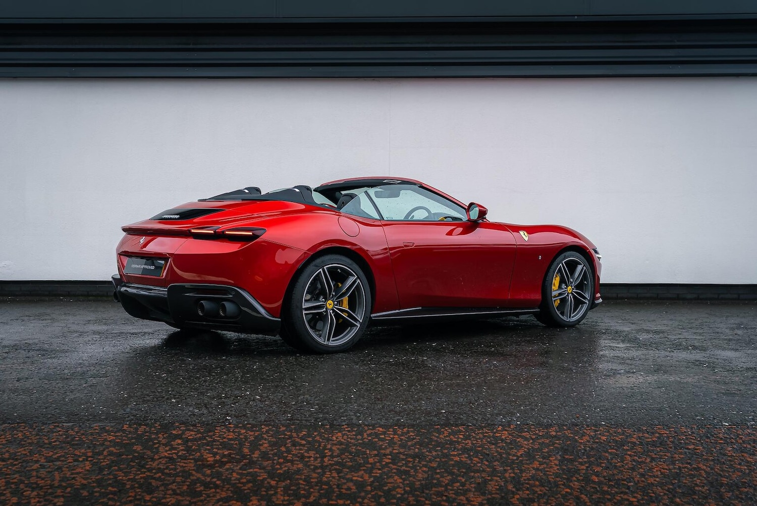 Used Ferrari Roma 2025 for sale - 77931689: Photo 4