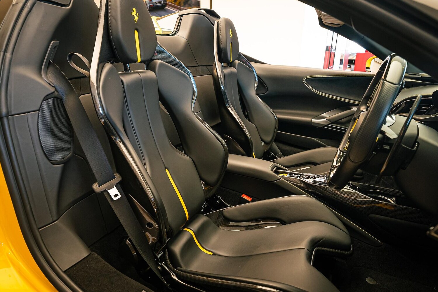 Used Ferrari SF90 Spider 2023 for sale - 77931690: Photo 24