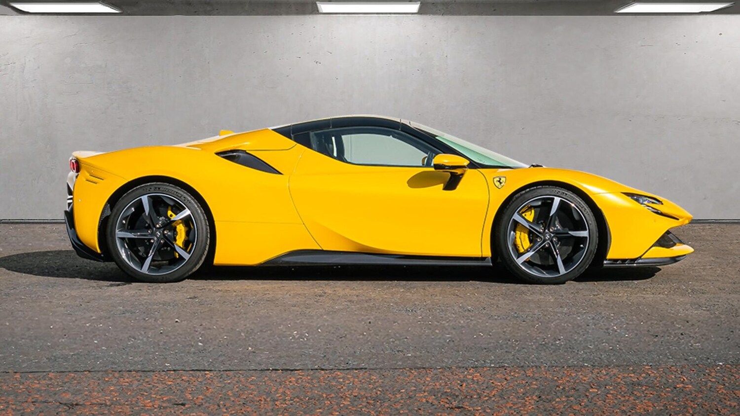 Used Ferrari SF90 Spider 2023 for sale - 77931690: Photo 3