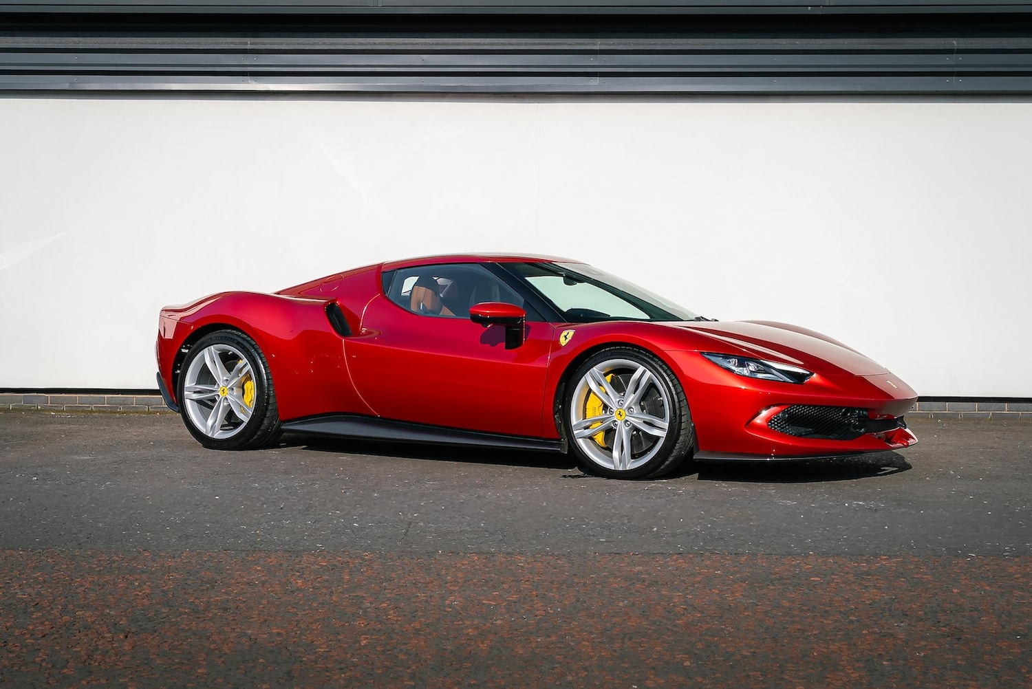 Used Ferrari 296 GTB 2024 for sale - 78193280: Photo 1