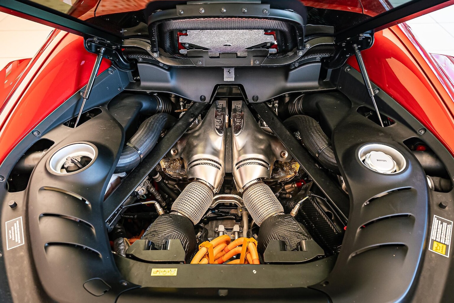 Used Ferrari 296 GTB 2024 for sale - 78193280: Photo 18