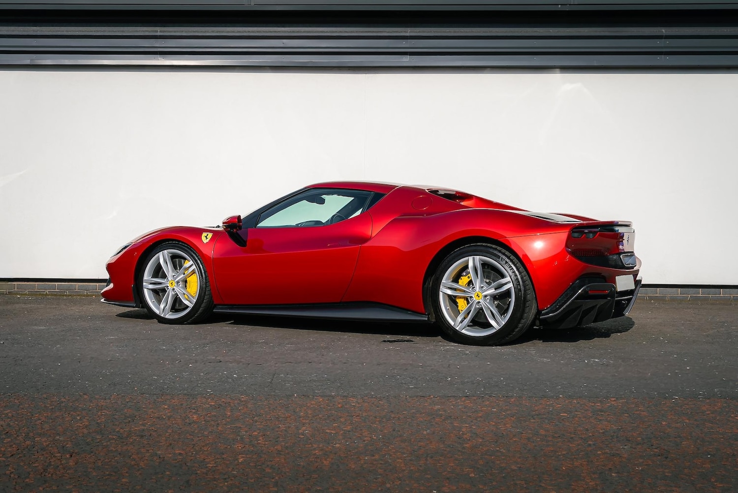Used Ferrari 296 GTB 2024 for sale - 78193280: Photo 4