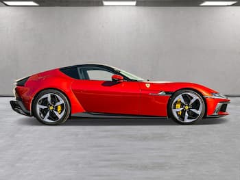 Used Ferrari 12 Cilindri 2025 for sale - 79759370: Photo