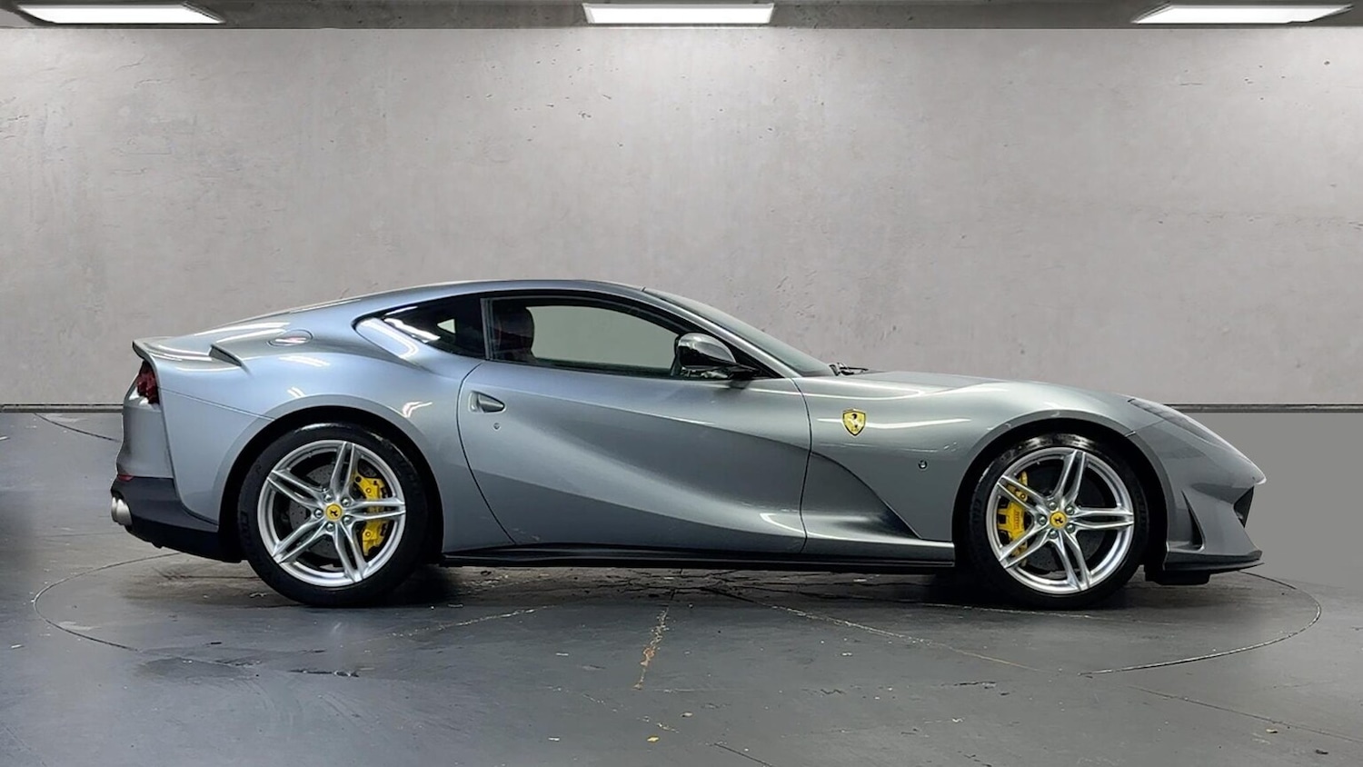 Used Ferrari 812 Superfast 2019 for sale - 76613626: Photo 3