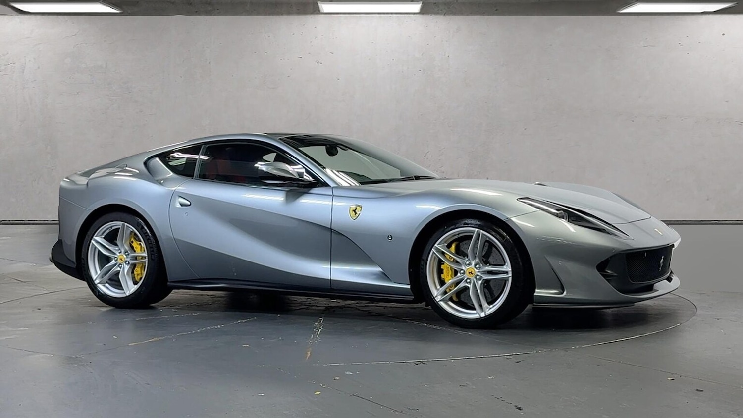 Used Ferrari 812 Superfast 2019 for sale - 77489507: Photo 2