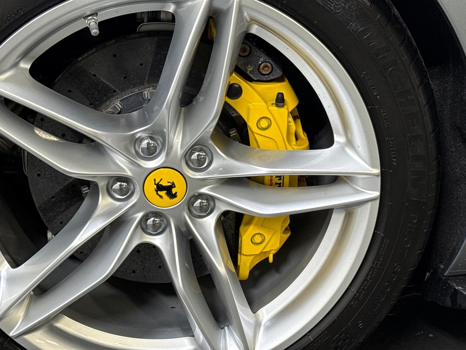 Used Ferrari 812 Superfast 2019 for sale - 77489507: Photo 26