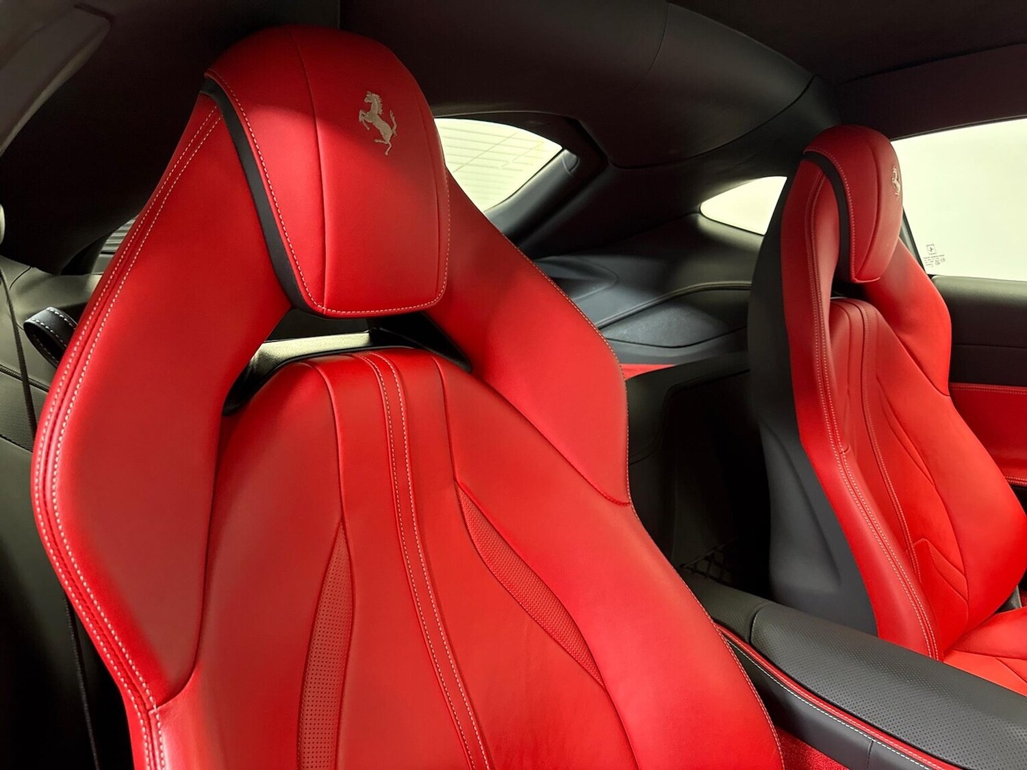 Used Ferrari 812 Superfast 2019 for sale - 77489507: Photo 38