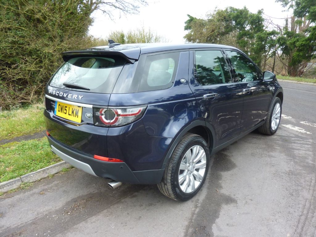 Used Land Rover Discovery Sport 2015 for sale - 76285242: Photo 11